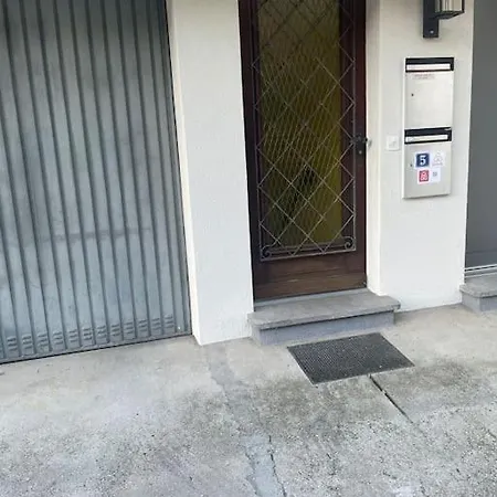 Casa Enrica - Bilocale A Con Giardino Casa vacanze Solduno